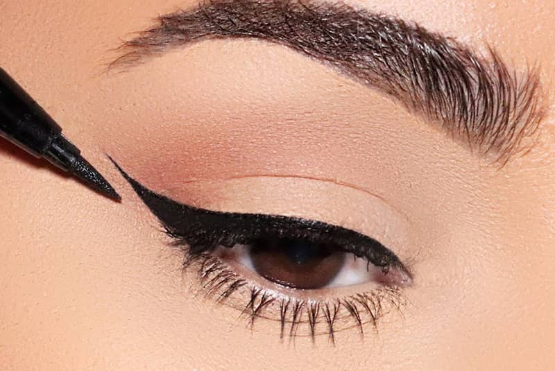 نکته خرید - نکات مهم هنگام خرید خط چشم